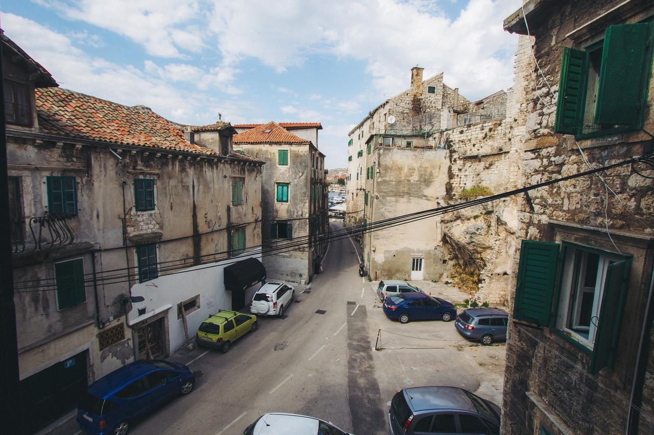 Apartments And Rooms Ille Šibenik Buitenkant foto